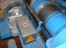 2 Process-Overhead Cranes in a nitrogen fertilizer warehouse 